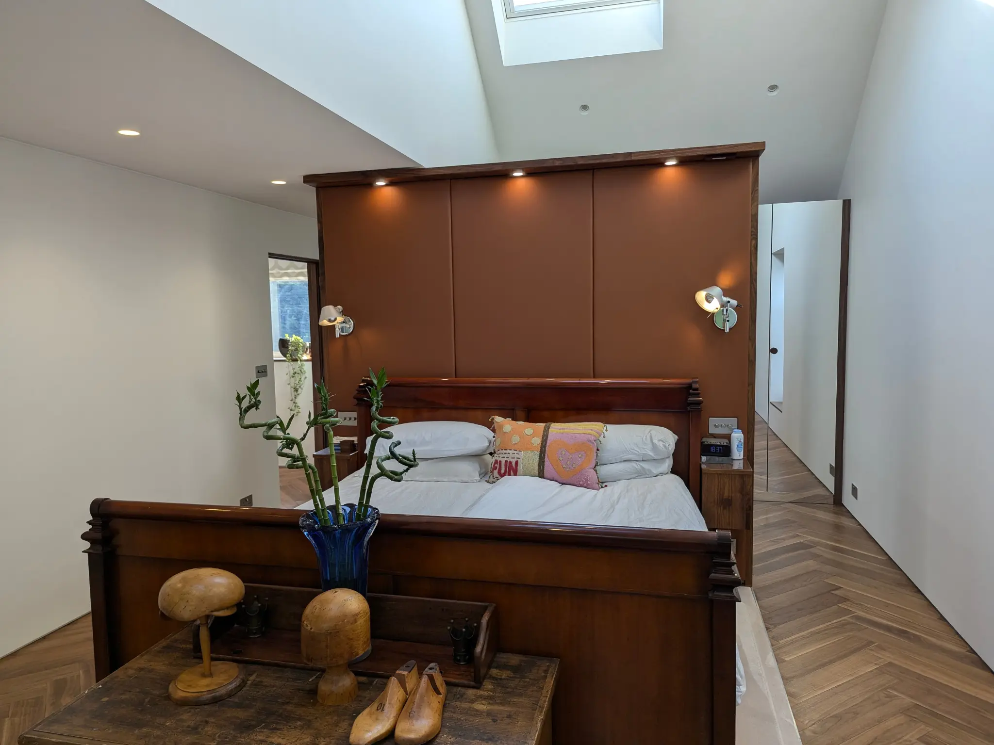 Open plan bedroom by combit constuction
